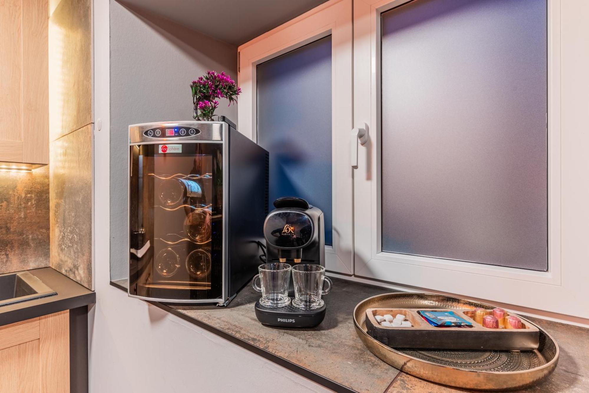 Love Room And Luxe Sous Les Colombages D'Alsace Drusenheim Exterior photo